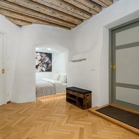 Old Town Chimney Chamber Apartman