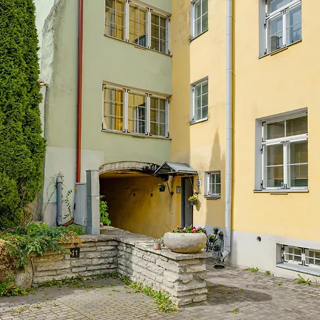 Old Town Chimney Chamber Apartman Tallinn